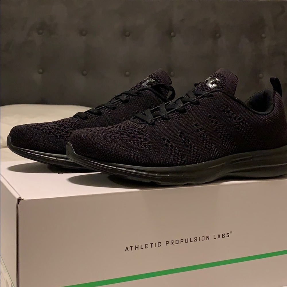 APL shoes. Unisex! Men’s size 7.5. Women’s size 9.